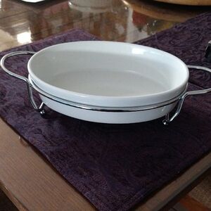 Sterling Home China 8 1/2" White Oval Serving Dish with Metal Stand